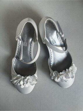 smartfit White Girls' Floral Strap Dress Shoes